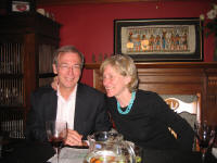 20061205 NZ 053 Ted, Nancy at dinner.jpg (3007419 bytes)